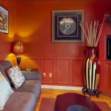 The Grand Suite - Tradewinds Eureka Springs Buitenkant foto