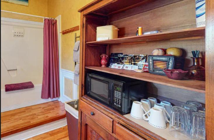 The Grand Suite - Tradewinds Eureka Springs Buitenkant foto